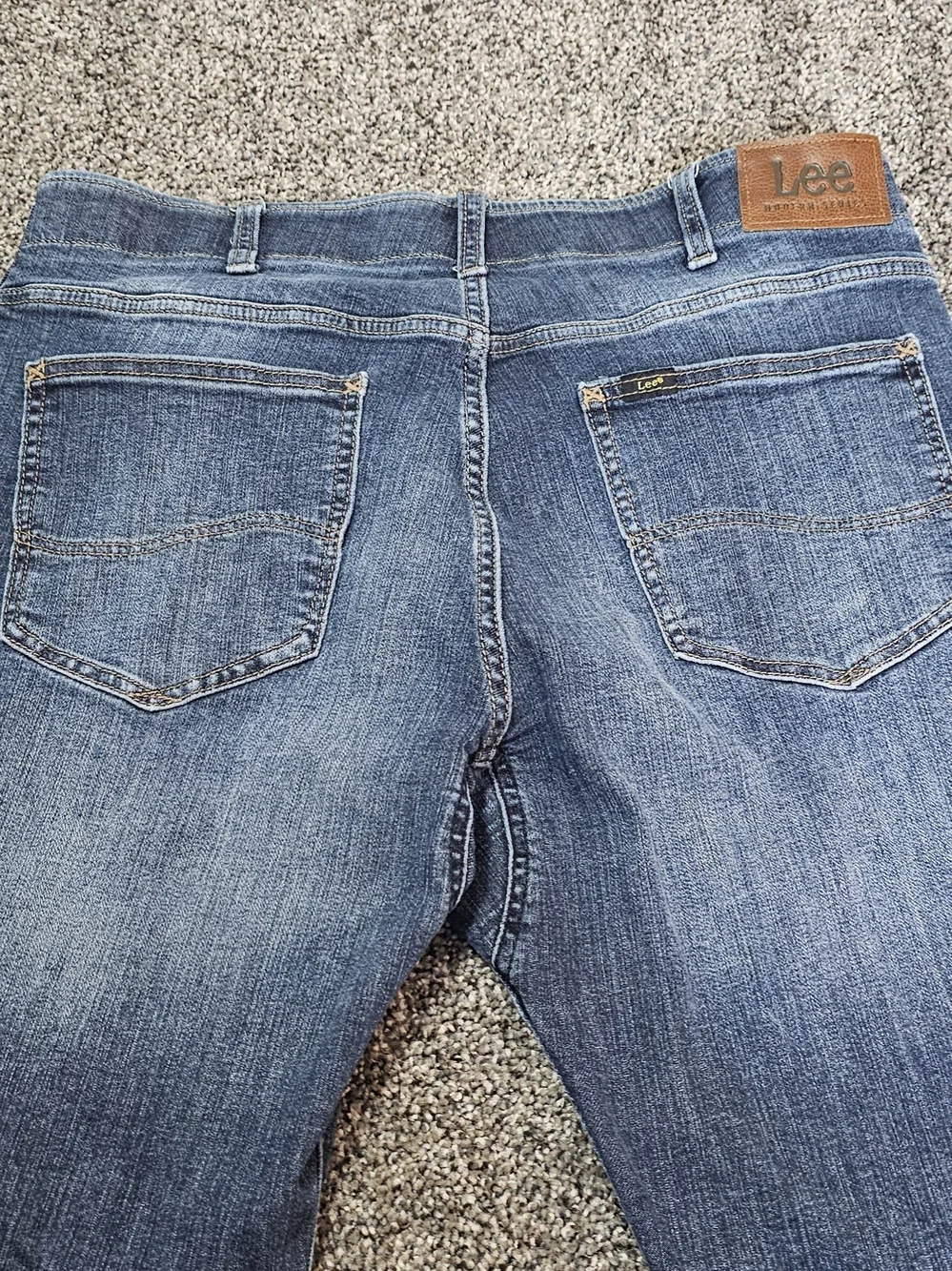 Lee Extreme Motion Jeans 36x34 Medium Wash Blue Stretch Denim